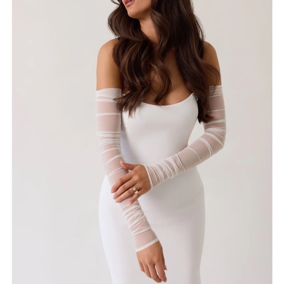 Park & Fifth Accessories - Park & Fifth Sheer White Ruched Opera Gloves